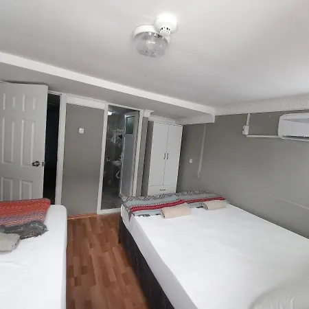 Bed & Breakfast Gunes *